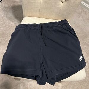 Nike Club Shorts - Size XL
